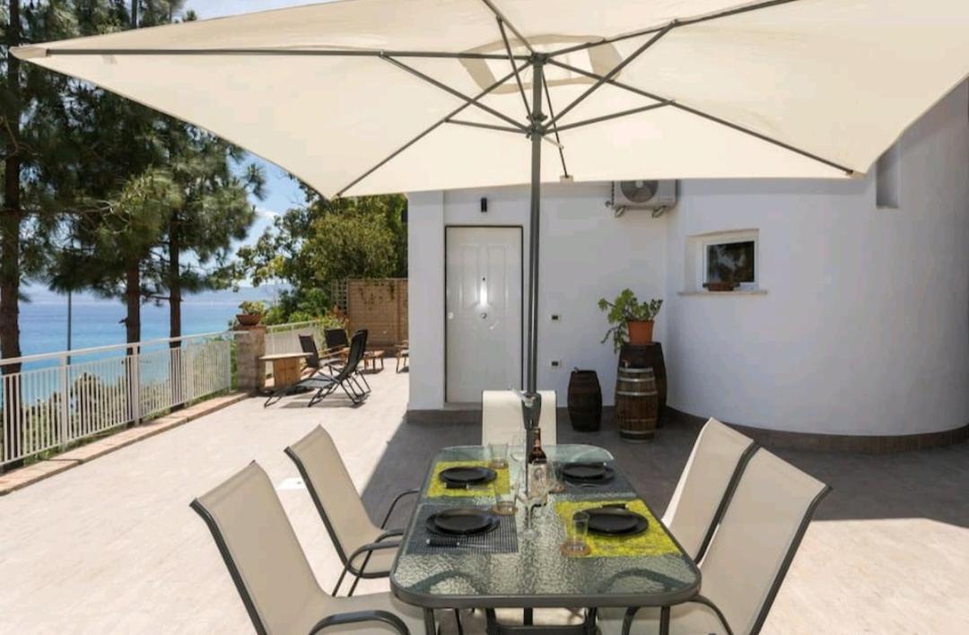 Villa'S Apartment On The Beach, Swimming Pool A/C Palermo Exterior foto